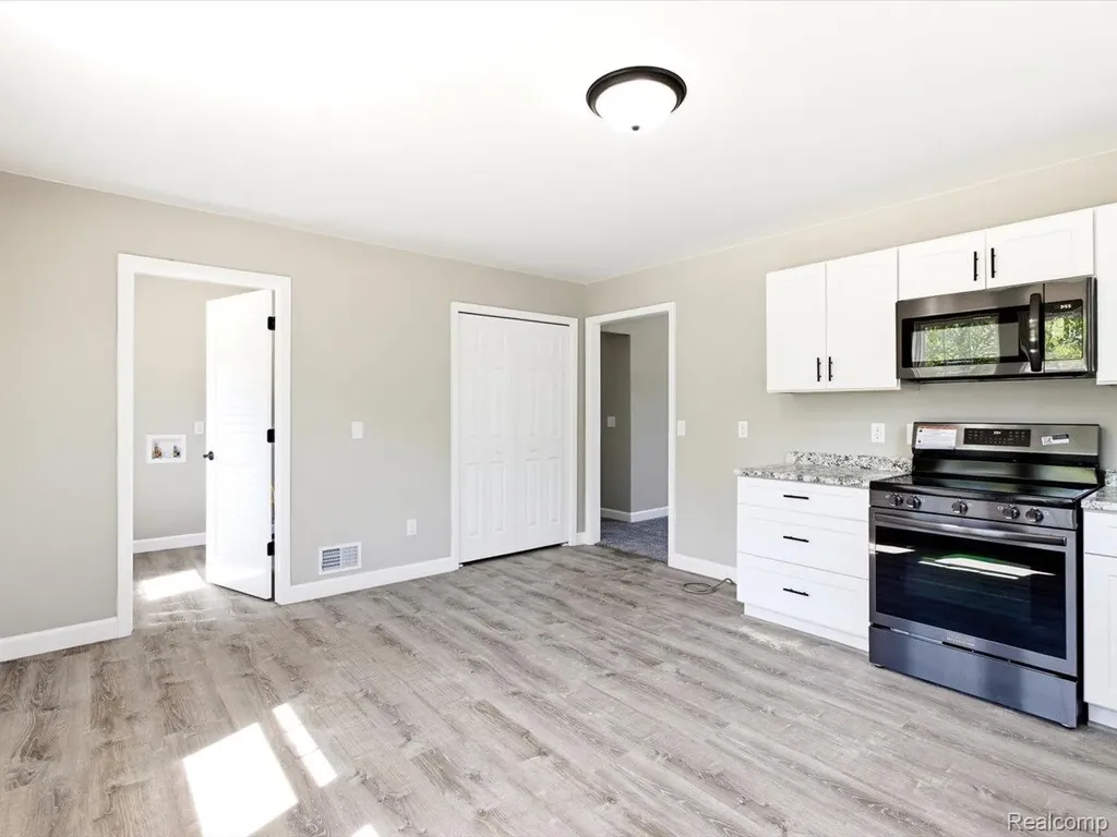2941 Beach Road Port Huron Charter Township MI 48060