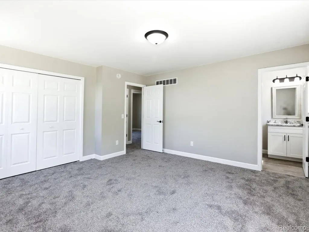 2941 Beach Road Port Huron Charter Township MI 48060