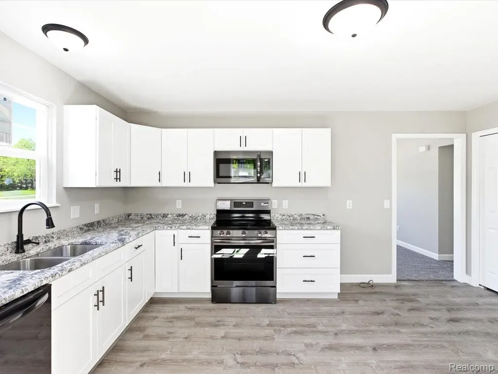2921 Beach Road Port Huron Charter Township MI 48060