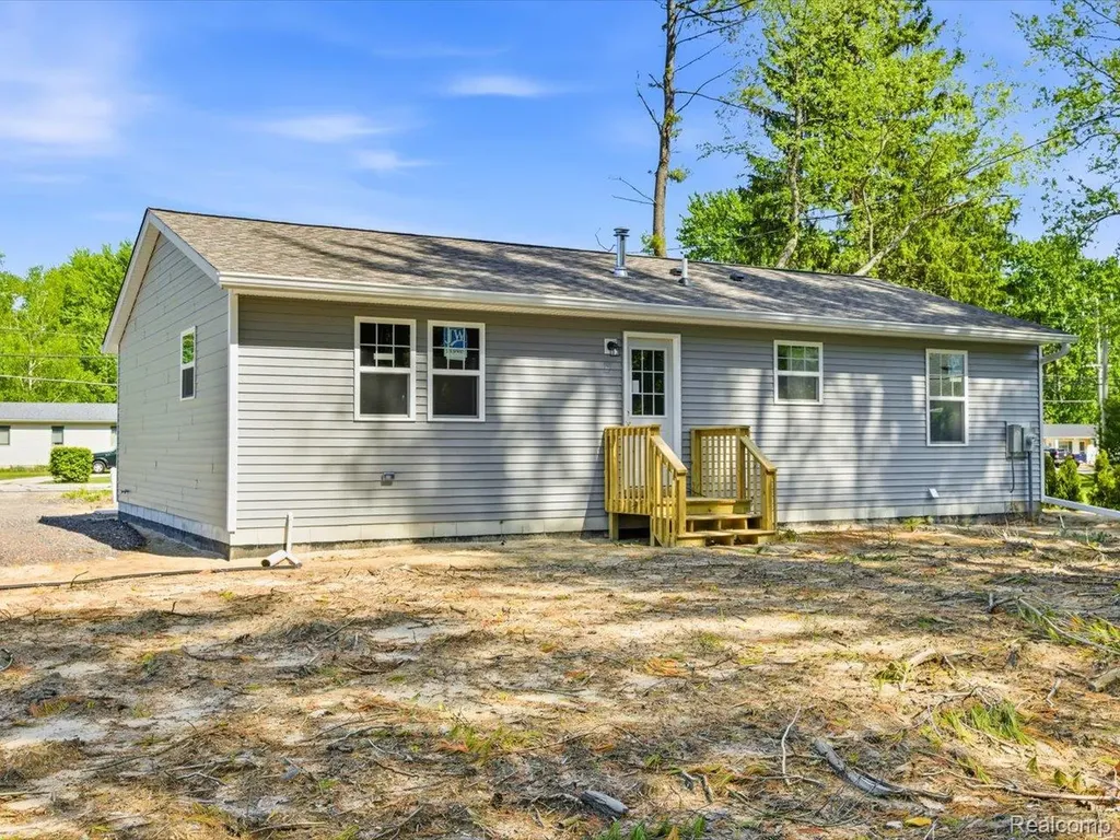 2921 Beach Road Port Huron Charter Township MI 48060