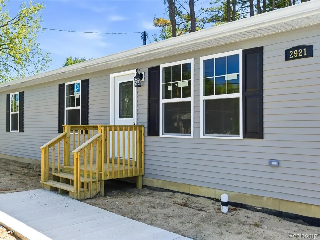 2921 Beach Road Port Huron Charter Township MI 48060