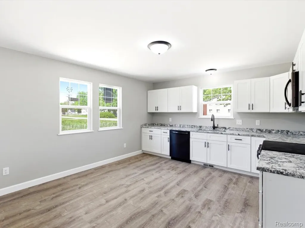 2971 Beach Road Port Huron Charter Township MI 48060