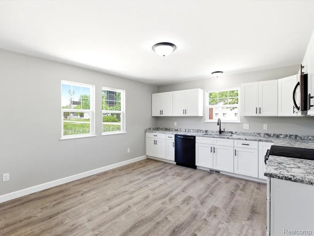 2971 Beach Road Port Huron Charter Township MI 48060