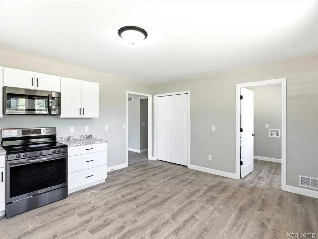 2971 Beach Road Port Huron Charter Township MI 48060