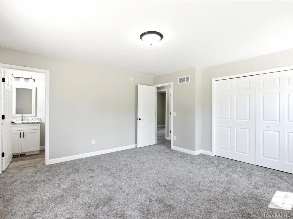 2971 Beach Road Port Huron Charter Township MI 48060