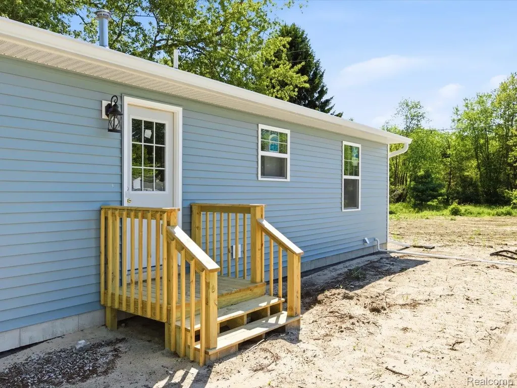 2971 Beach Road Port Huron Charter Township MI 48060
