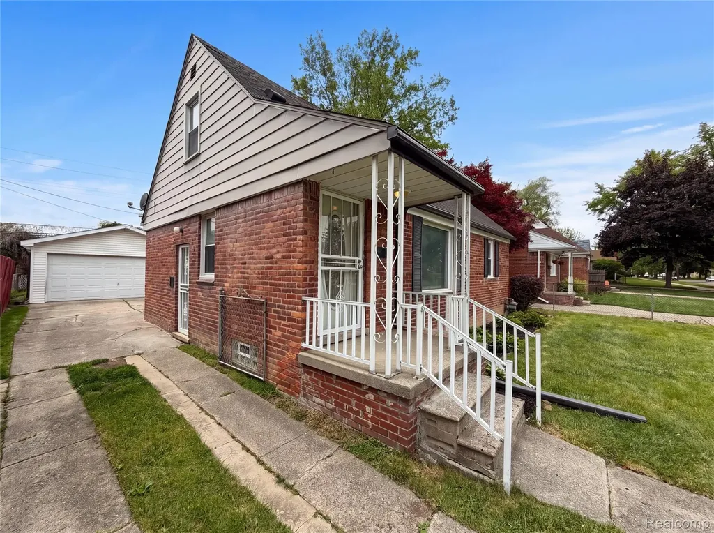 8069 Beaverland Detroit City MI 48239