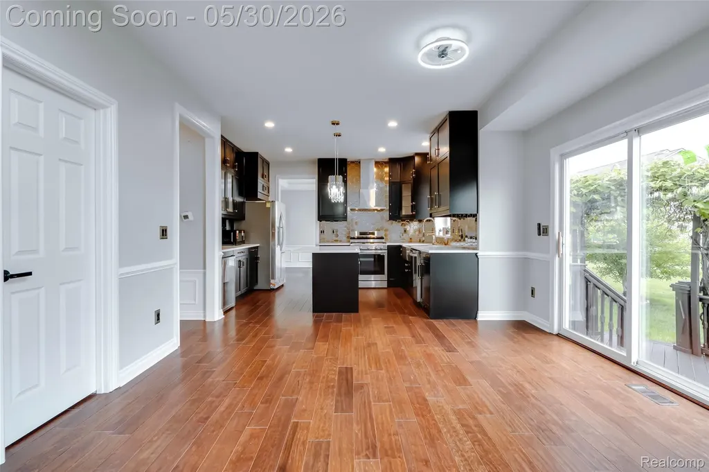 6330 Sadie Lane Van Buren Charter Township MI 48111