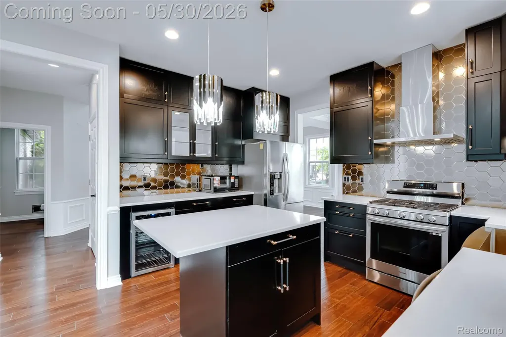 6330 Sadie Lane Van Buren Charter Township MI 48111