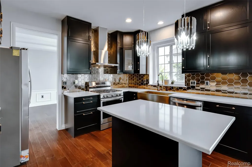 6330 Sadie Lane Van Buren Charter Township MI 48111