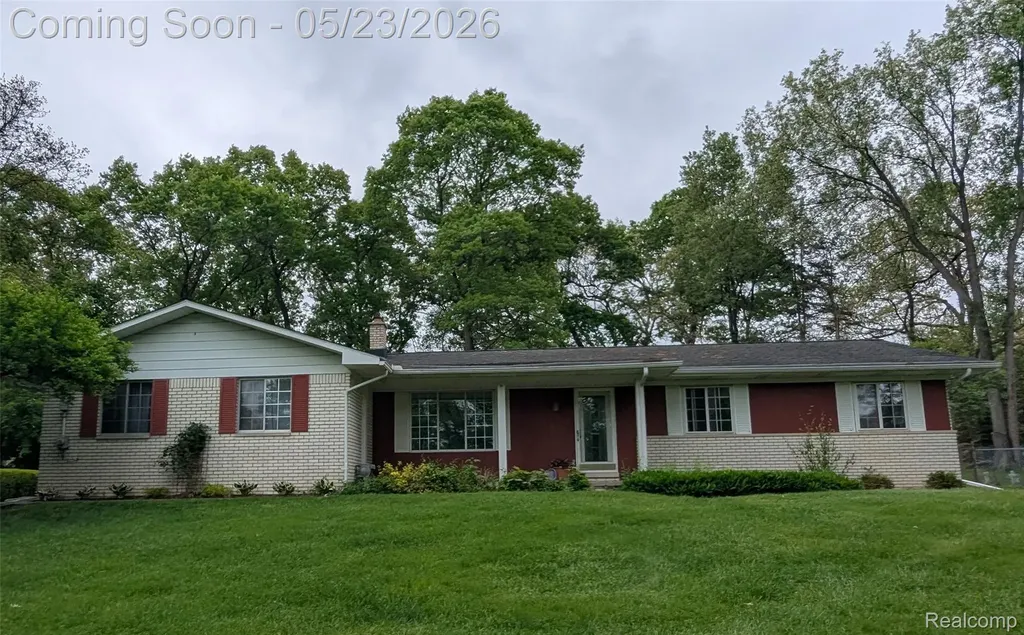 8887 Clark Road Springfield Charter Township MI 48346
