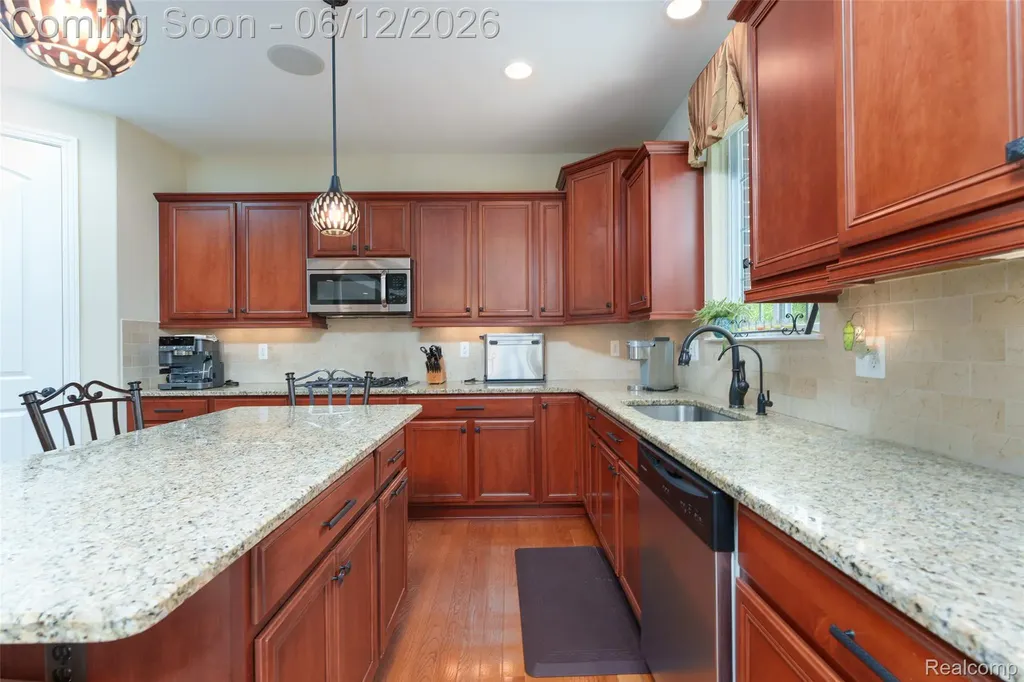 24455 Glenwood Drive Lyon Charter Township MI 48178