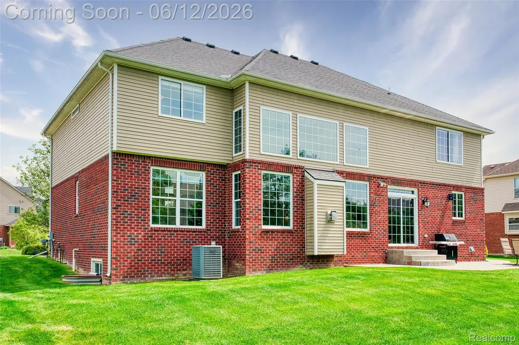 24455 Glenwood Drive Lyon Charter Township MI 48178