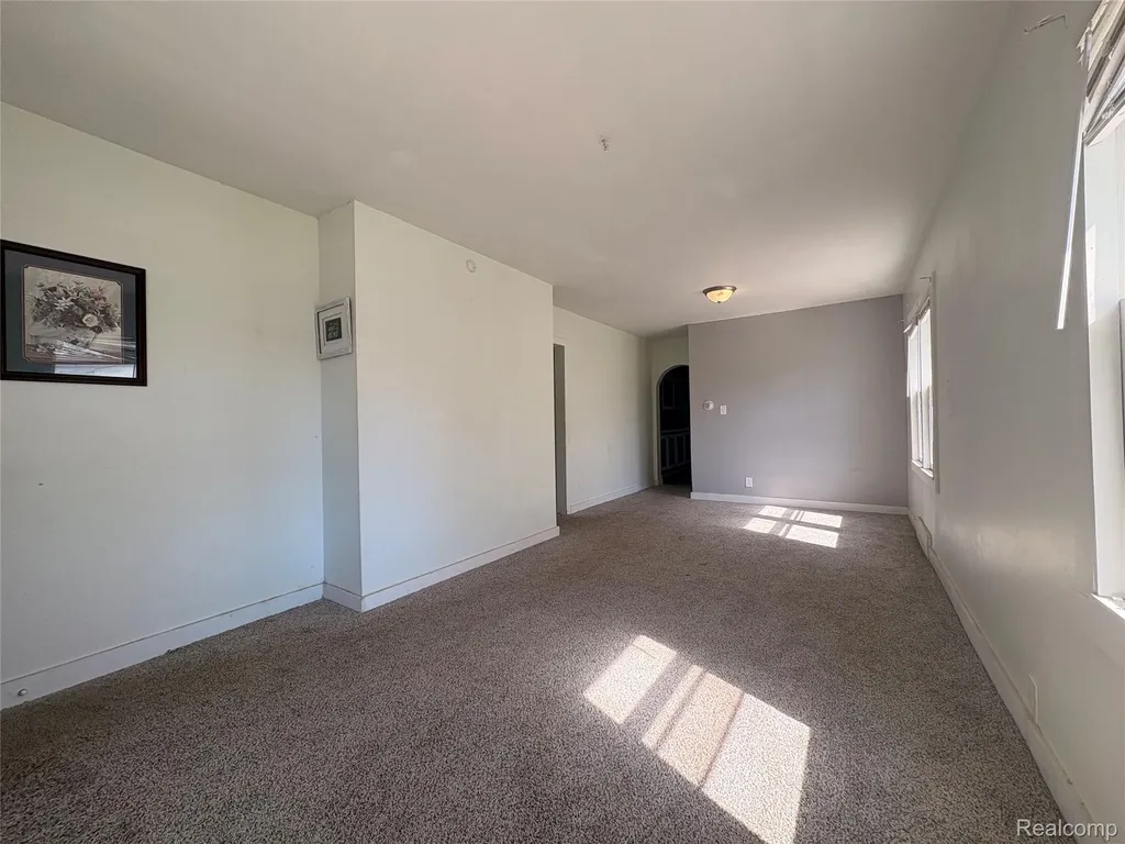 814 Alvord Avenue Flint City MI 48507