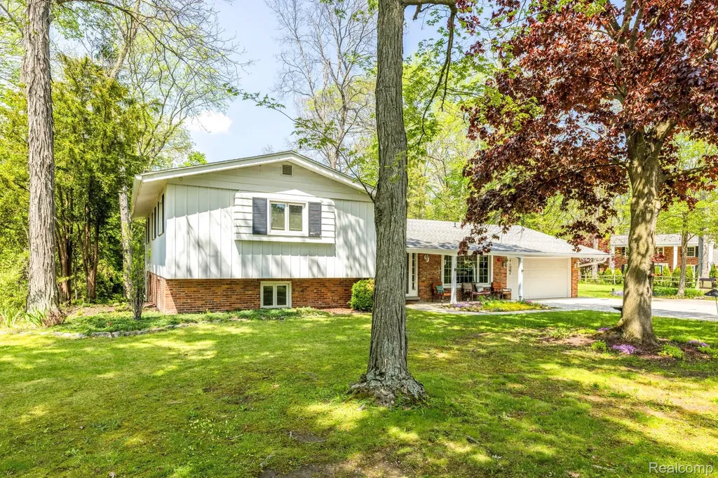 3560 North Road Clyde Township MI 48049