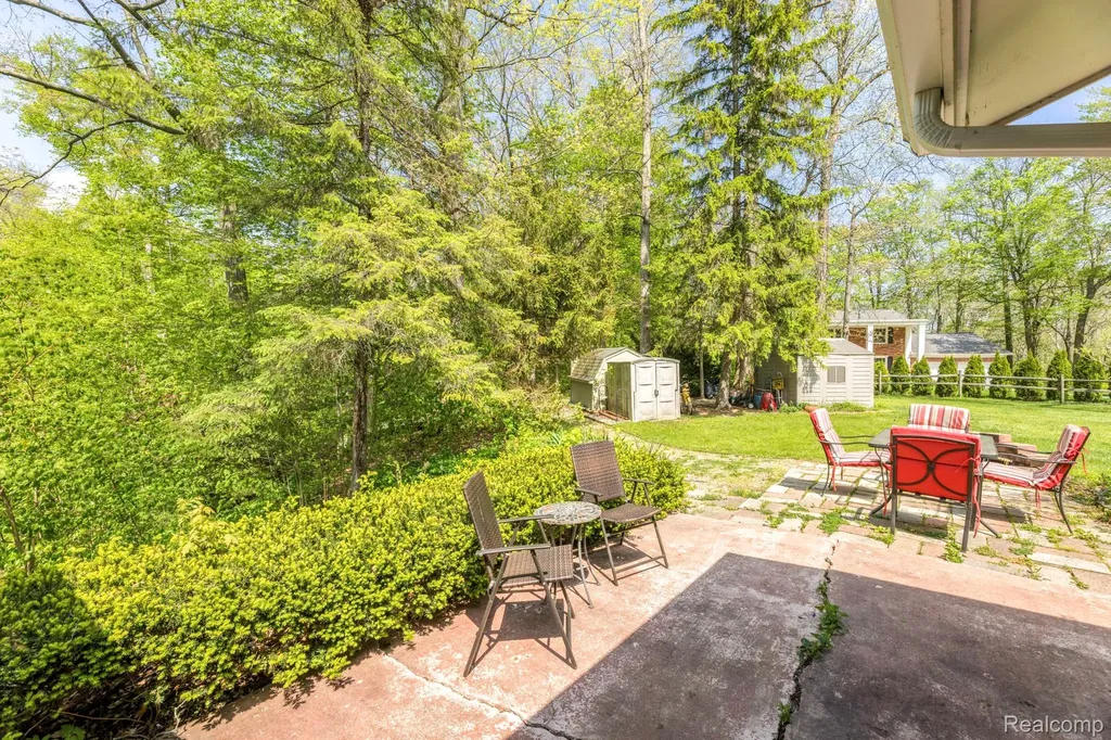 3560 North Road Clyde Township MI 48049