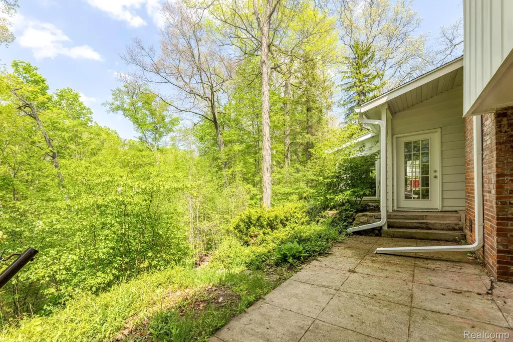 3560 North Road Clyde Township MI 48049