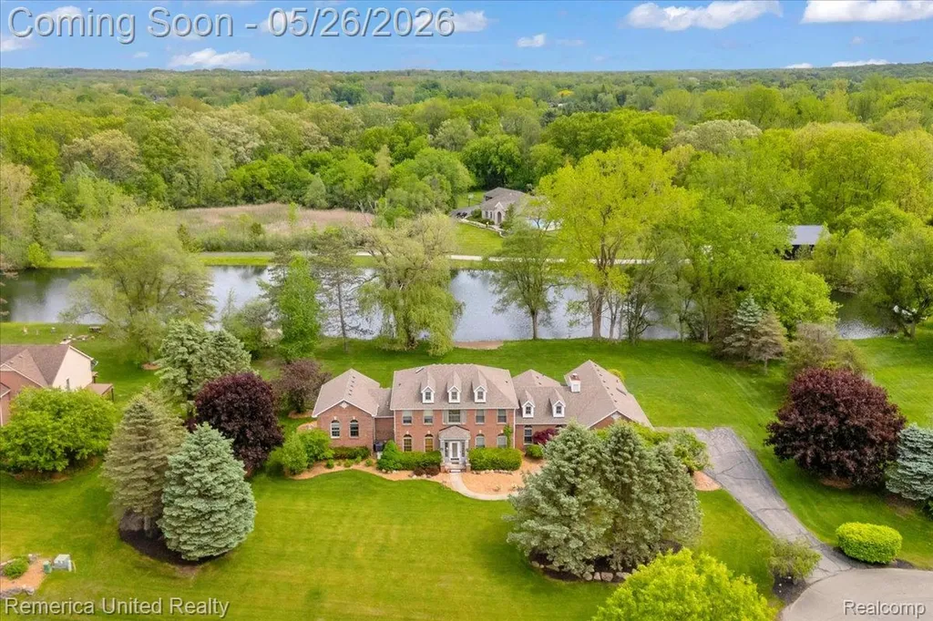 9422 Deer Creek Court Brighton Township MI 48114