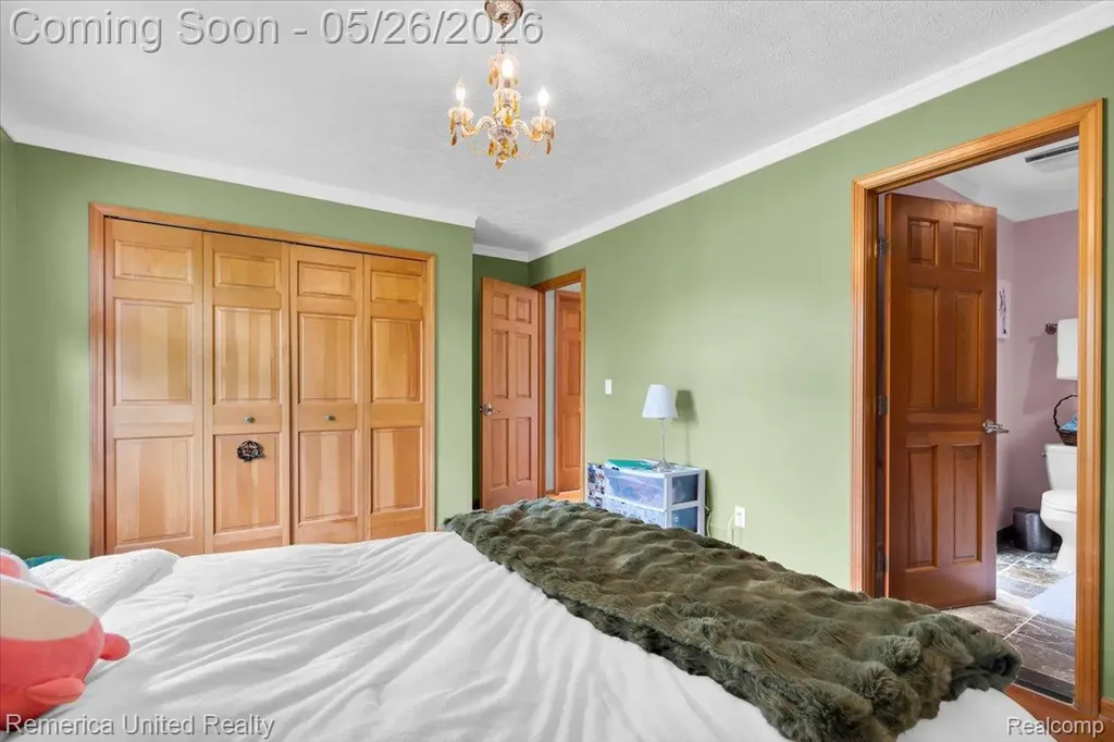 9422 Deer Creek Court Brighton Township MI 48114