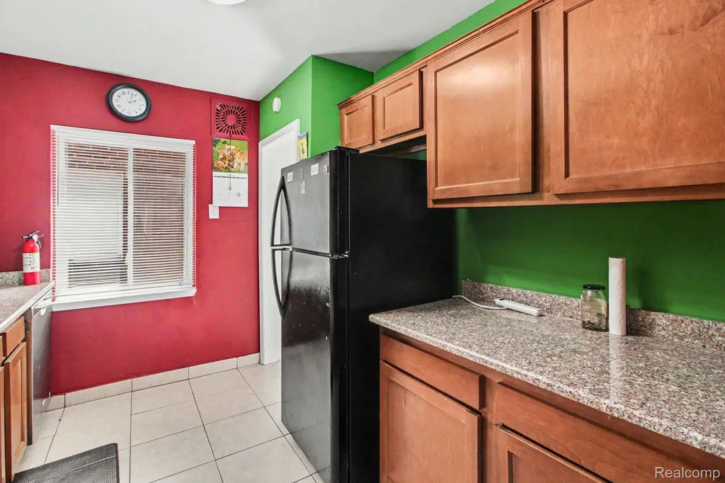 16548 Lesure Street Detroit City MI 48235