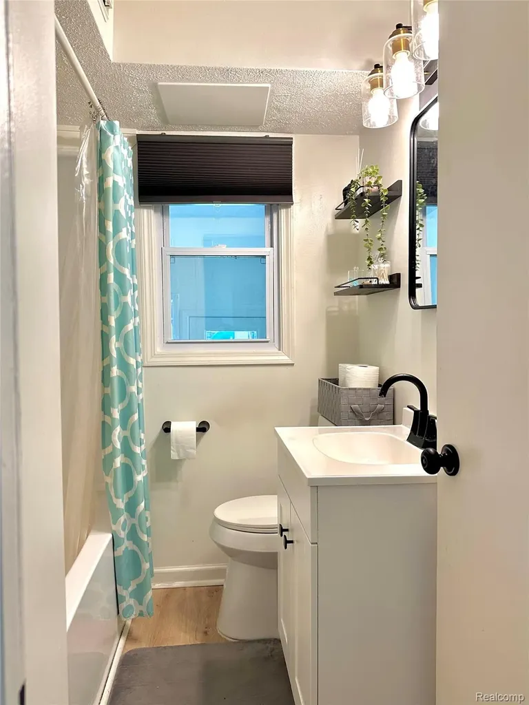 2349 W Ellery Avenue E Waterford Charter Township MI 48327
