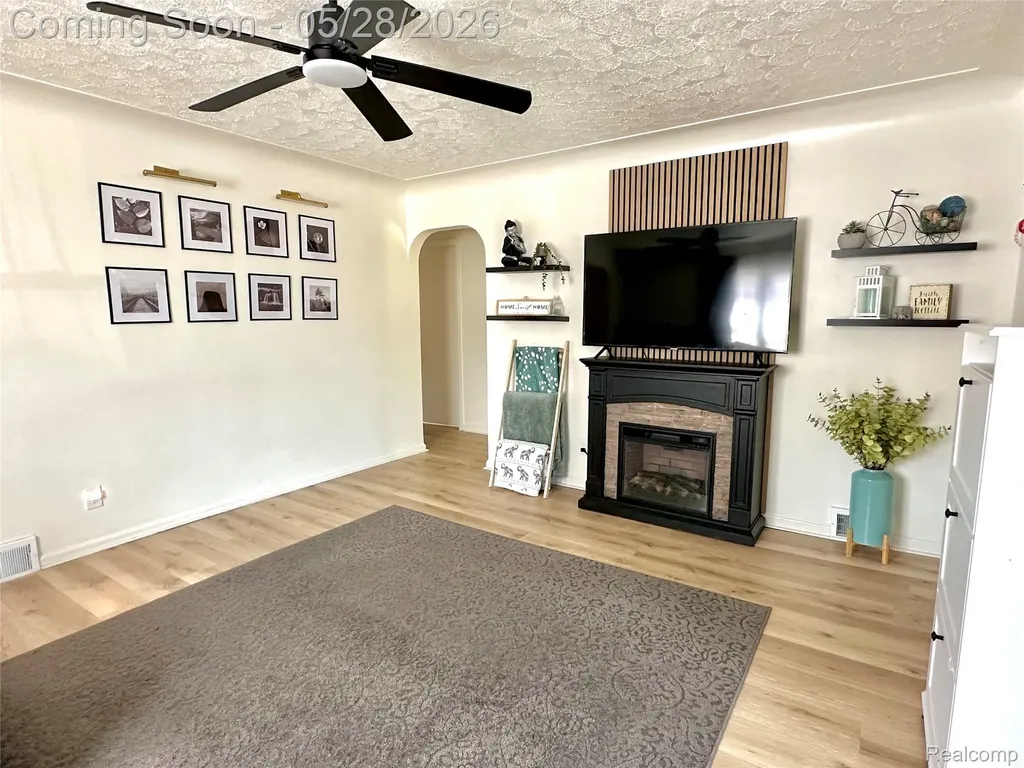 2349 W Ellery Avenue E Waterford Charter Township MI 48327
