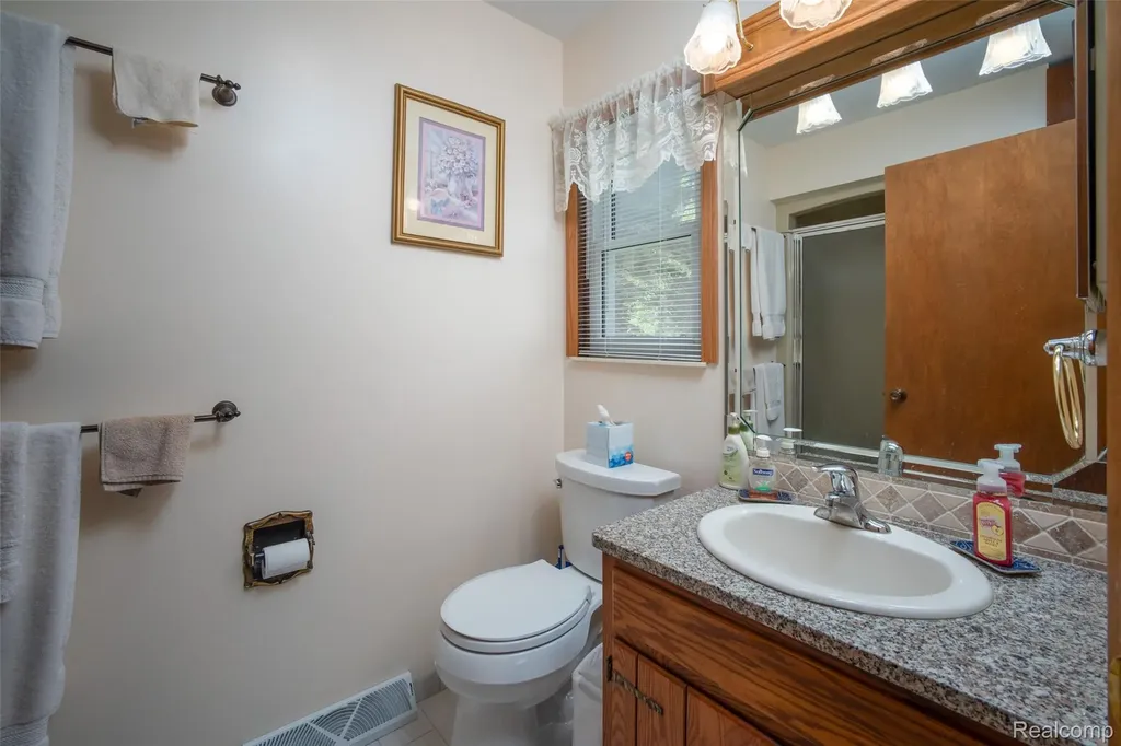 6240 Lakeshore Road N Delaware Township MI 48465