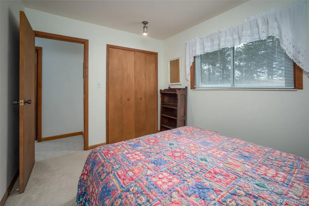 6240 Lakeshore Road N Delaware Township MI 48465