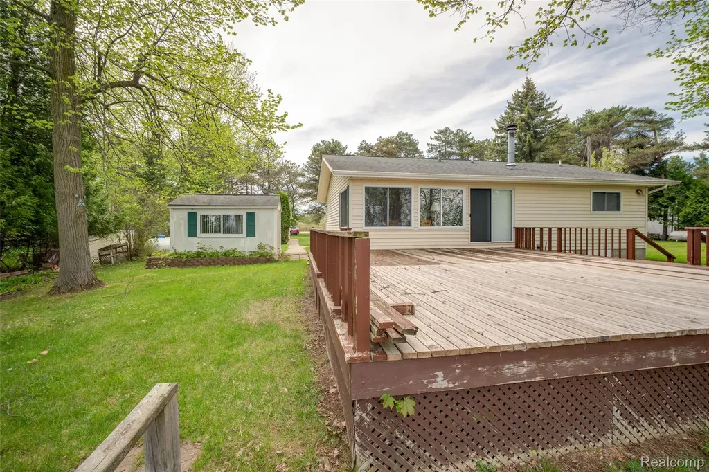 6240 Lakeshore Road N Delaware Township MI 48465