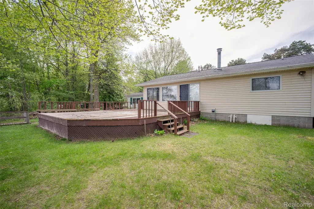 6240 Lakeshore Road N Delaware Township MI 48465