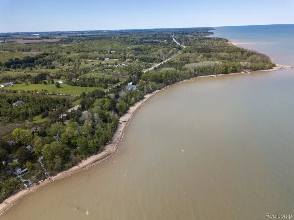 6240 Lakeshore Road N Delaware Township MI 48465