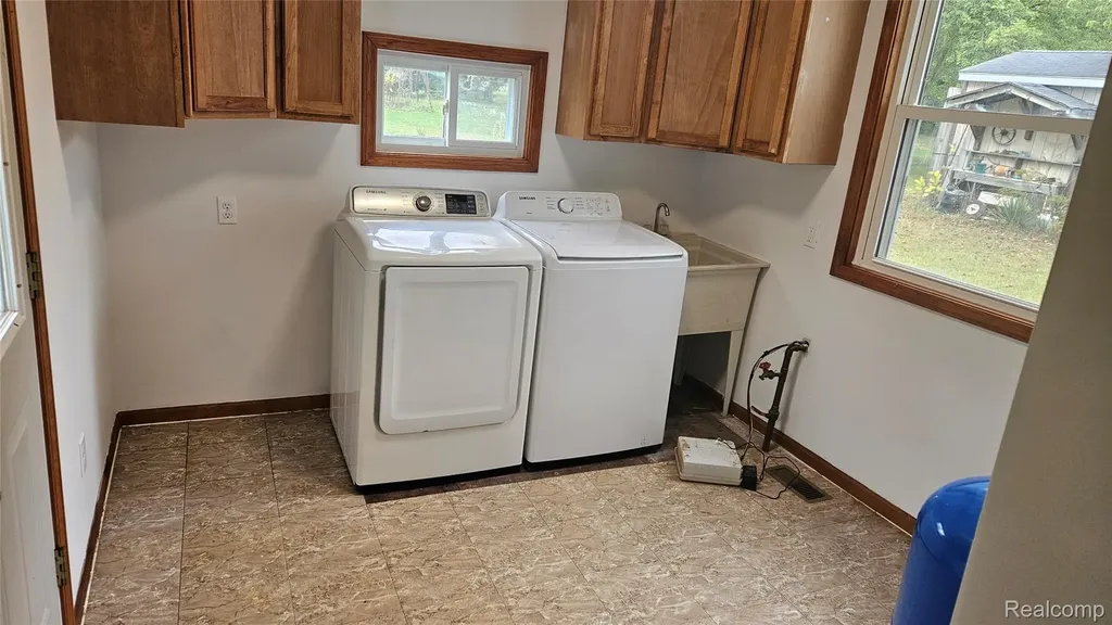 53540 W 12 Mile Road Lyon Charter Township MI 48393