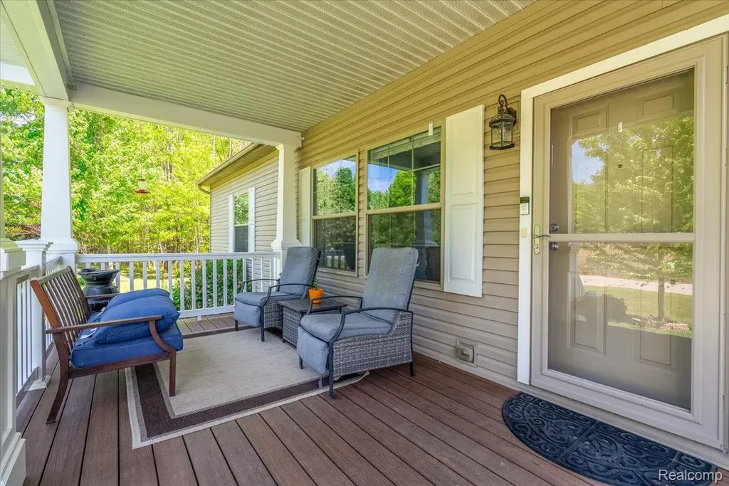 11541 Mcfall Drive Augusta Charter Township MI 48191