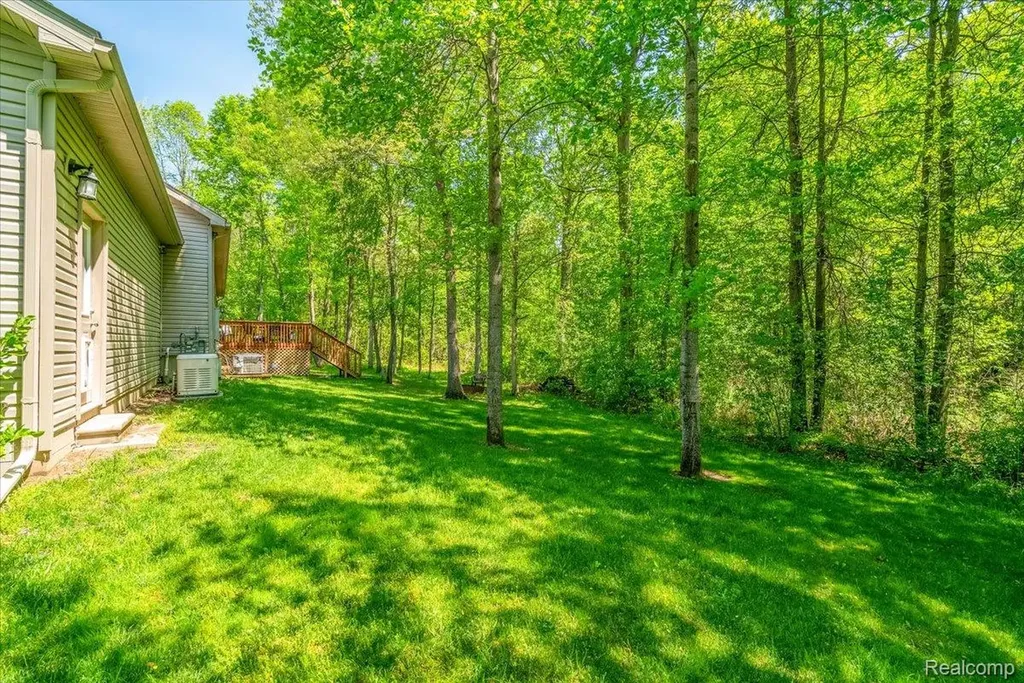 11541 Mcfall Drive Augusta Charter Township MI 48191
