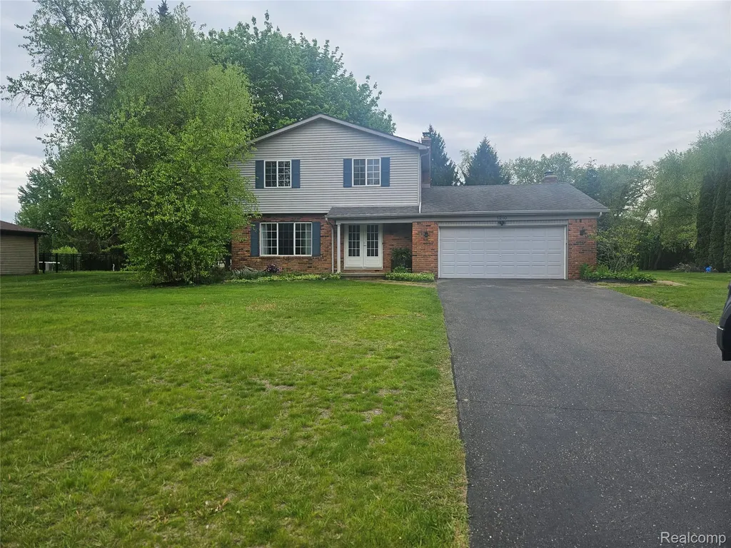 1210 Bay Ridge Highland Charter Township MI 48356