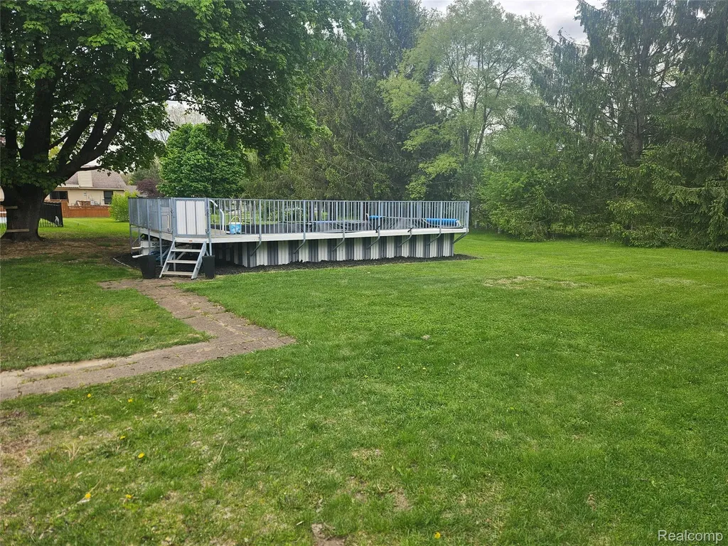 1210 Bay Ridge Highland Charter Township MI 48356