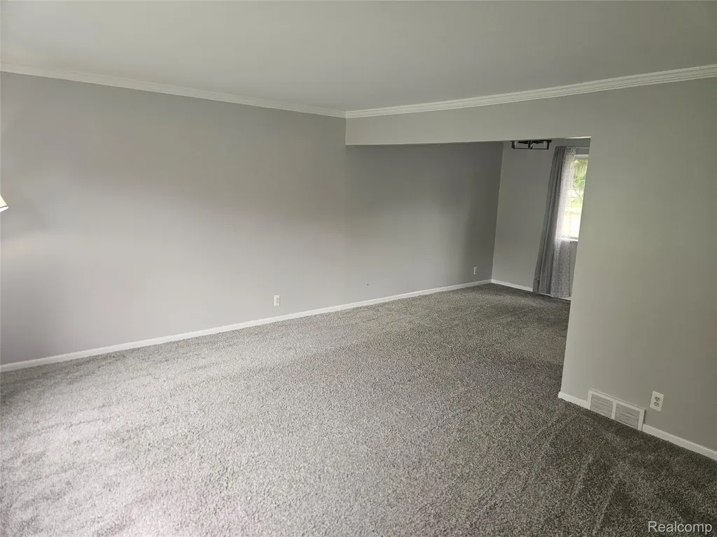 1210 Bay Ridge Highland Charter Township MI 48356
