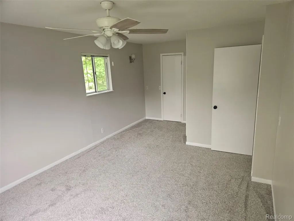 1210 Bay Ridge Highland Charter Township MI 48356
