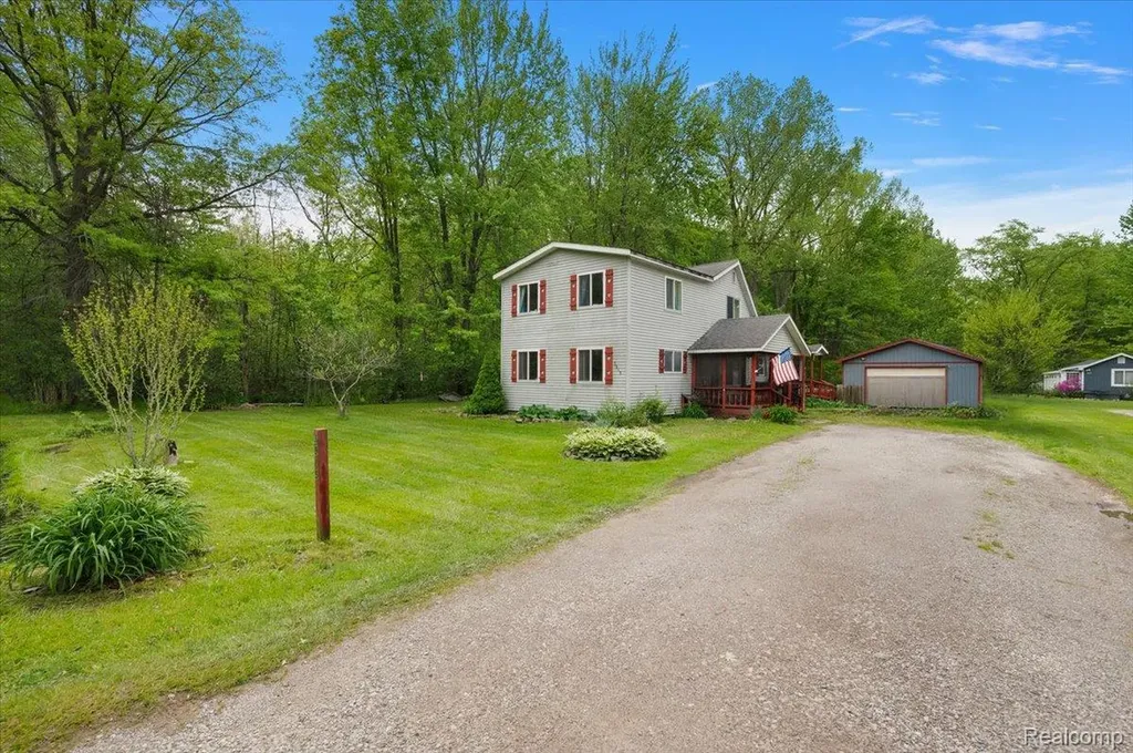 3915 Fruit Street Clay Township MI 48001