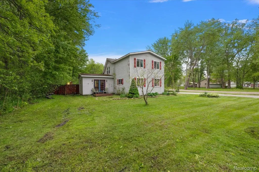 3915 Fruit Street Clay Township MI 48001