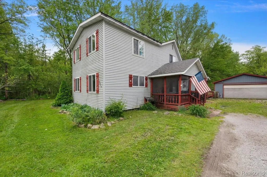 3915 Fruit Street Clay Township MI 48001