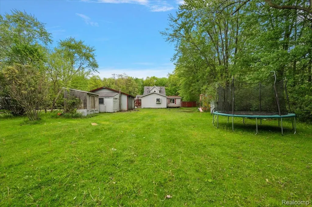 3915 Fruit Street Clay Township MI 48001