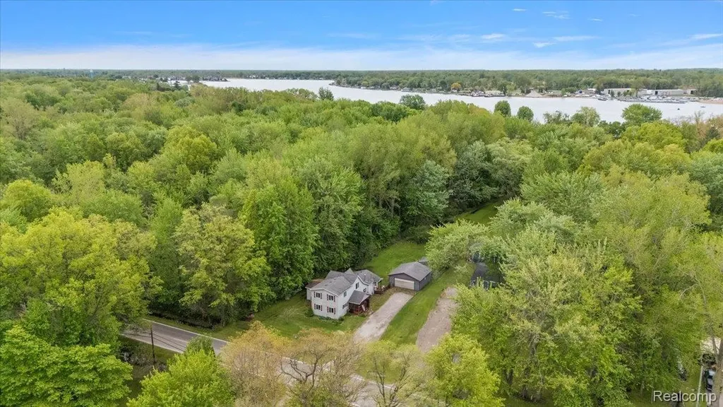 3915 Fruit Street Clay Township MI 48001