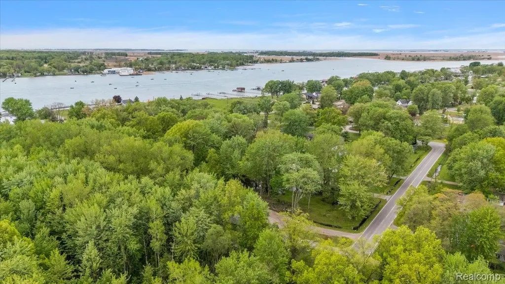 3915 Fruit Street Clay Township MI 48001