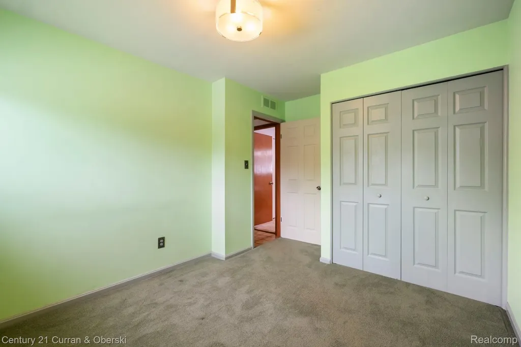 30238 S Stockton Drive Farmington Hills City MI 48336