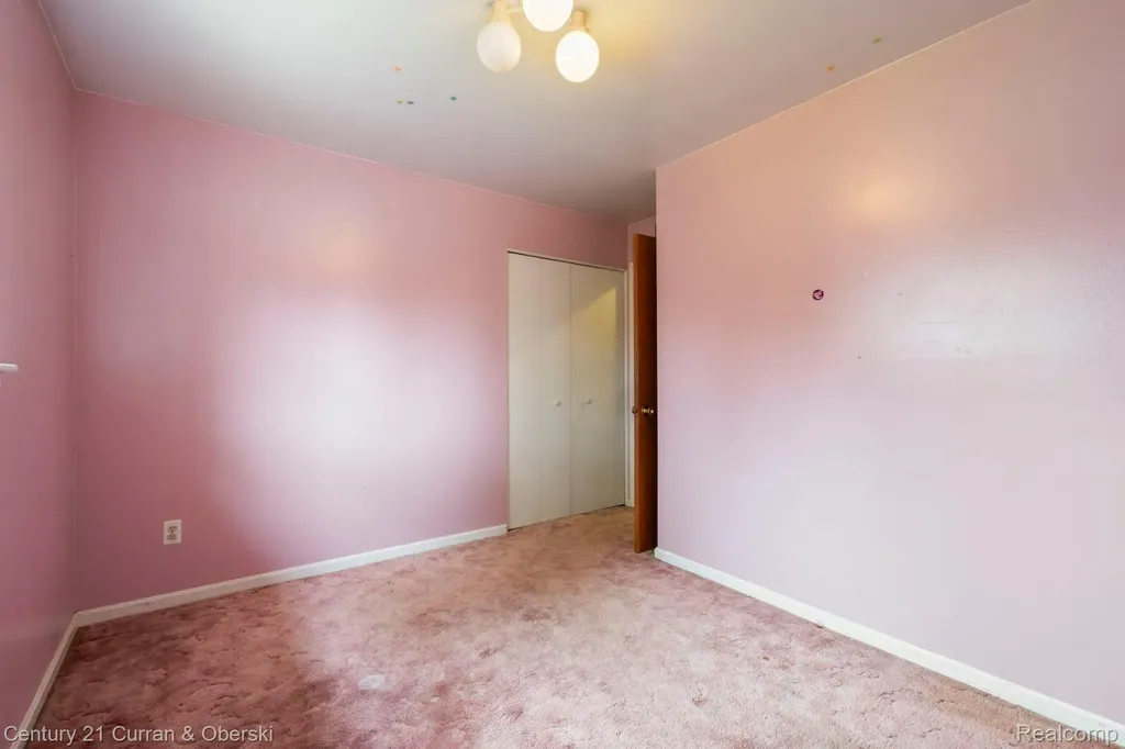 30238 S Stockton Drive Farmington Hills City MI 48336