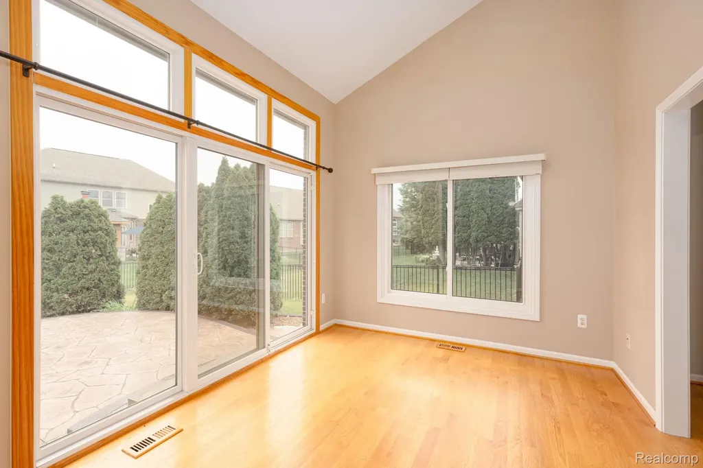47248 Malburg Way Drive Macomb Township MI 48044