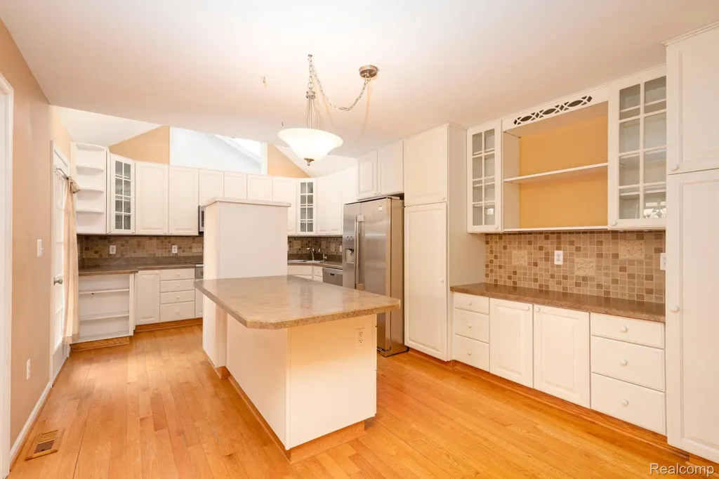 47248 Malburg Way Drive Macomb Township MI 48044