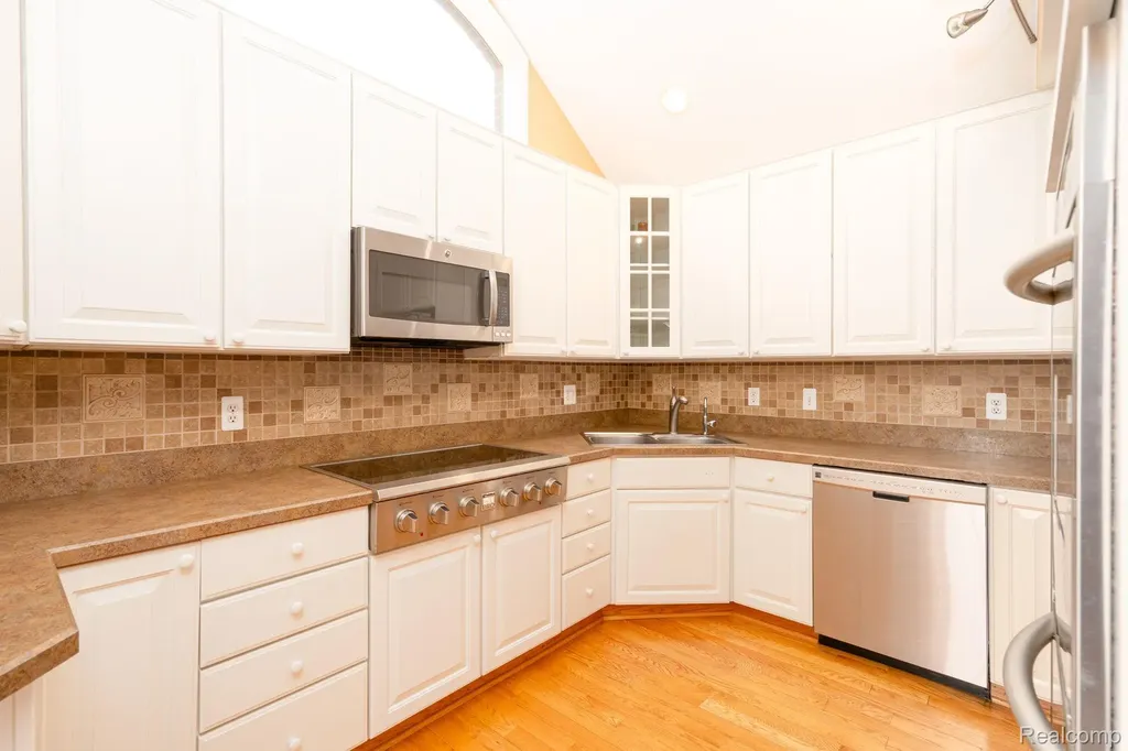 47248 Malburg Way Drive Macomb Township MI 48044