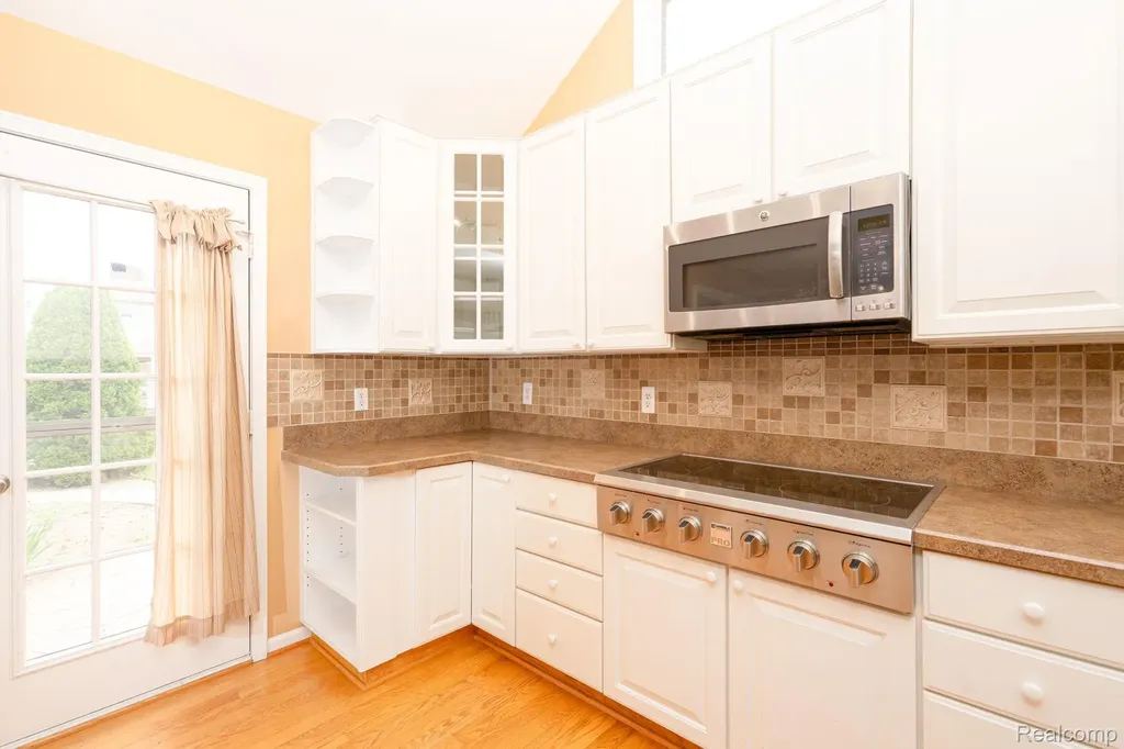 47248 Malburg Way Drive Macomb Township MI 48044